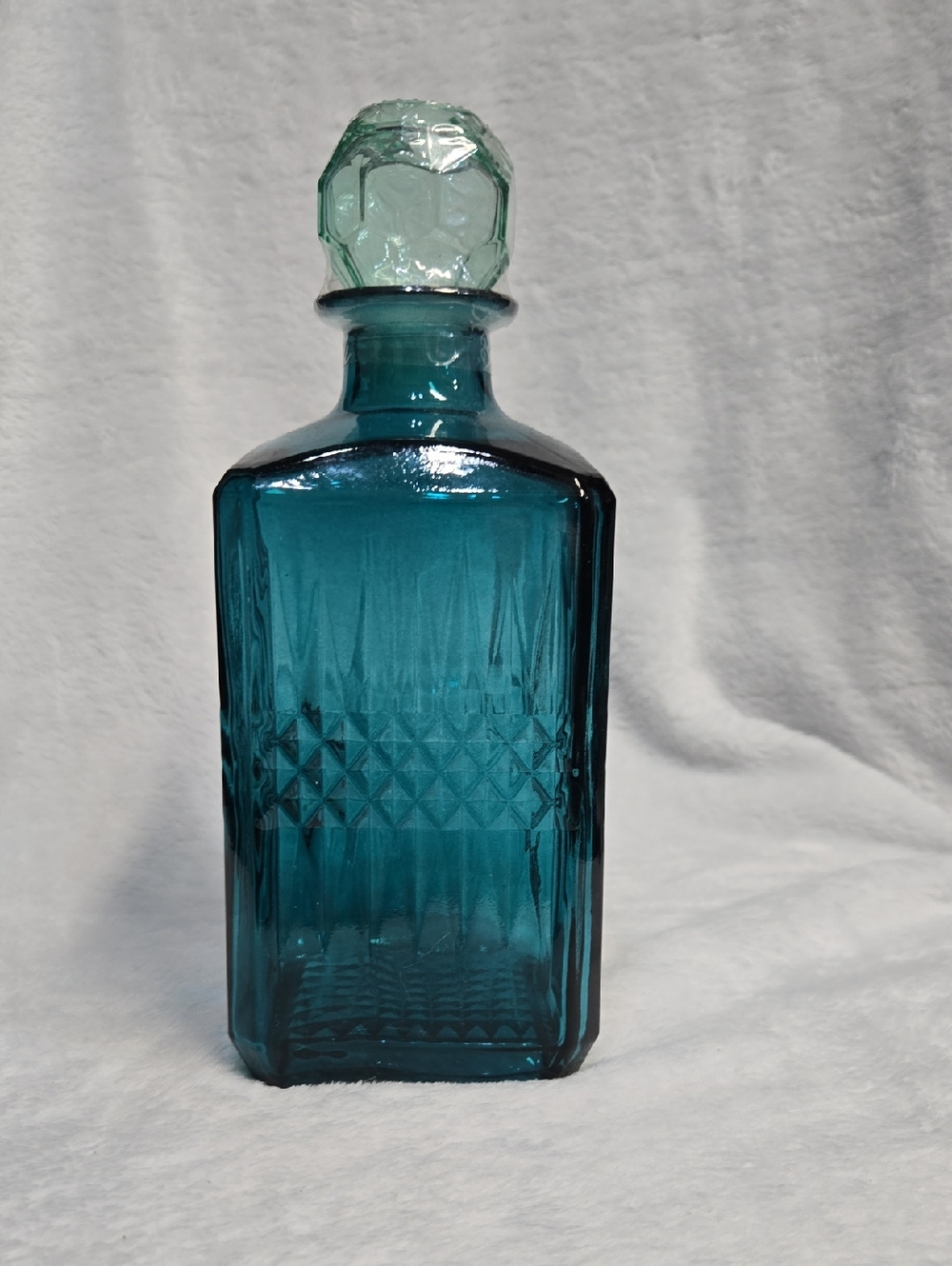 Nwt! Teal Glass Decanter with Faceted Stopper - Home Art